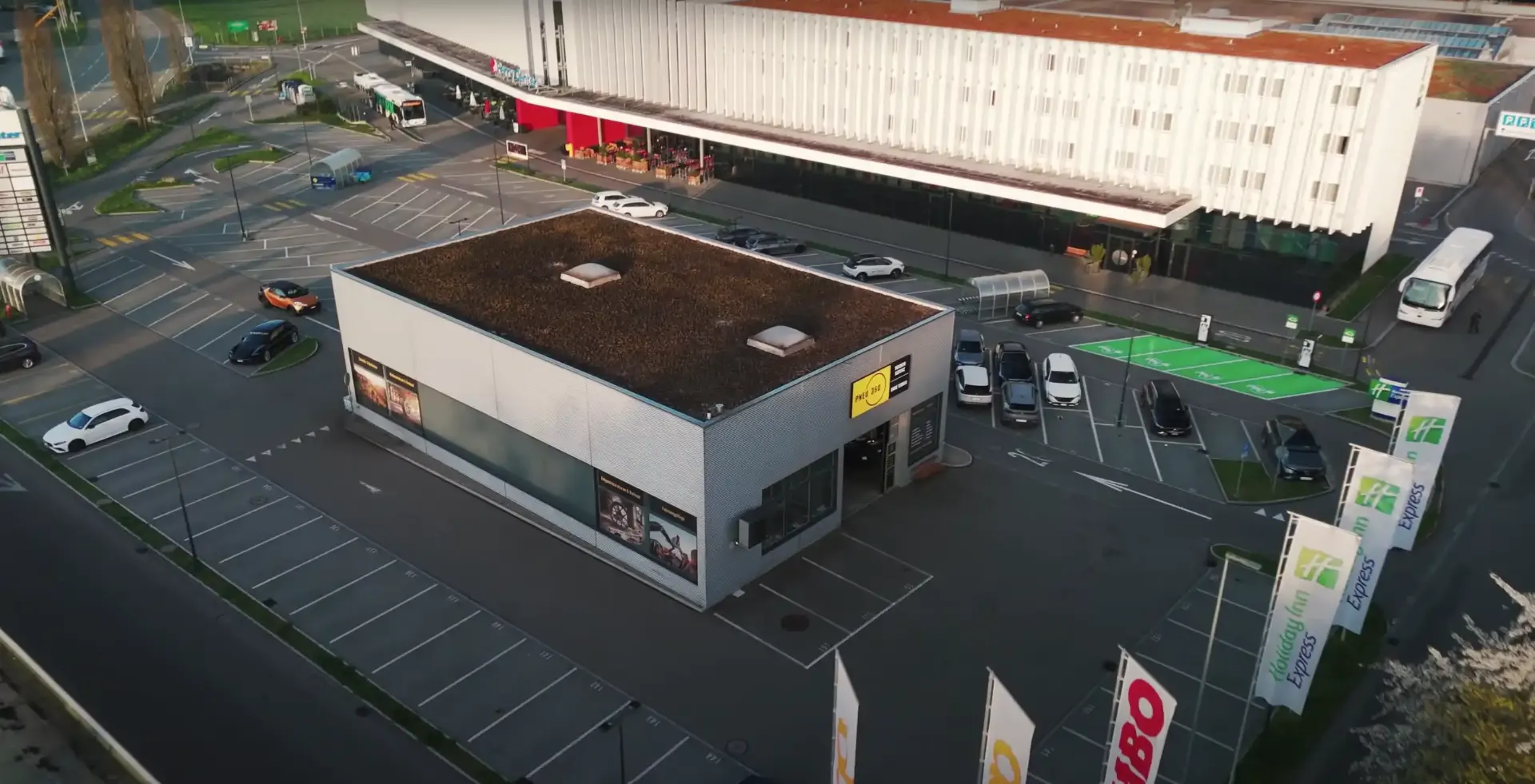 Moderne Werkstatt von Pneu 360 – professionelle Ausstattung